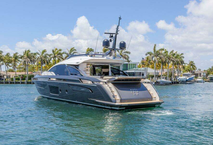 NO TIME TO DIE 80ft Azimut Yacht For Sale