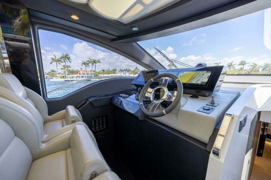NO TIME TO DIE 80ft Azimut Yacht For Sale
