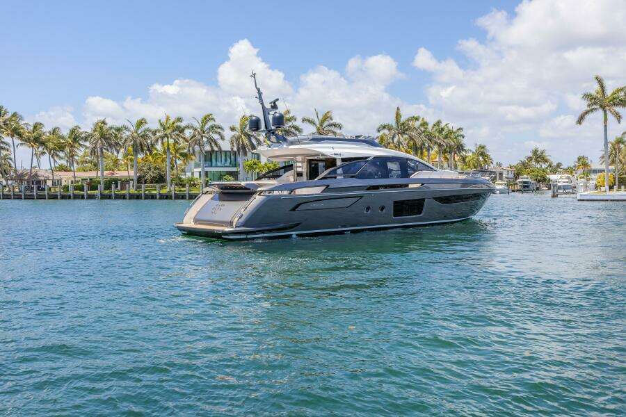 NO TIME TO DIE 80ft Azimut Yacht For Sale