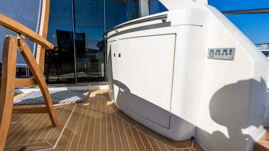 Balliamo 55ft Uniesse Yacht For Sale