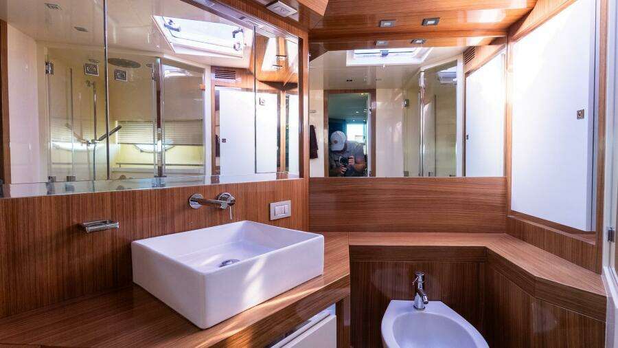 Balliamo 55ft Uniesse Yacht For Sale