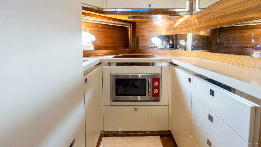 Balliamo 55ft Uniesse Yacht For Sale