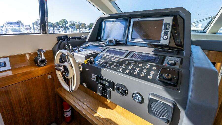 Balliamo 55ft Uniesse Yacht For Sale