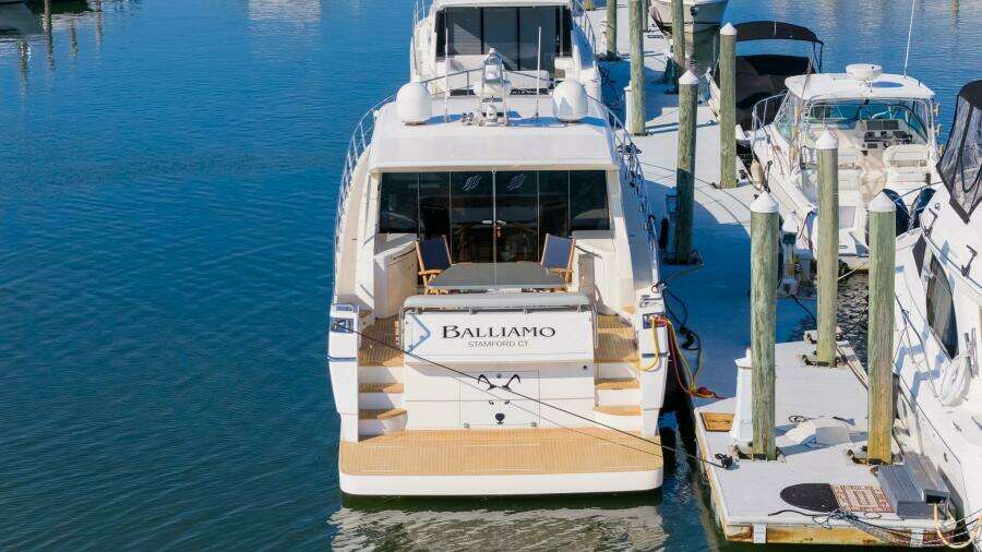 Balliamo 55ft Uniesse Yacht For Sale