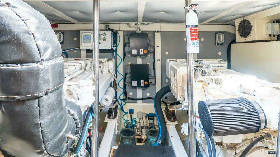 Balliamo 55ft Uniesse Yacht For Sale