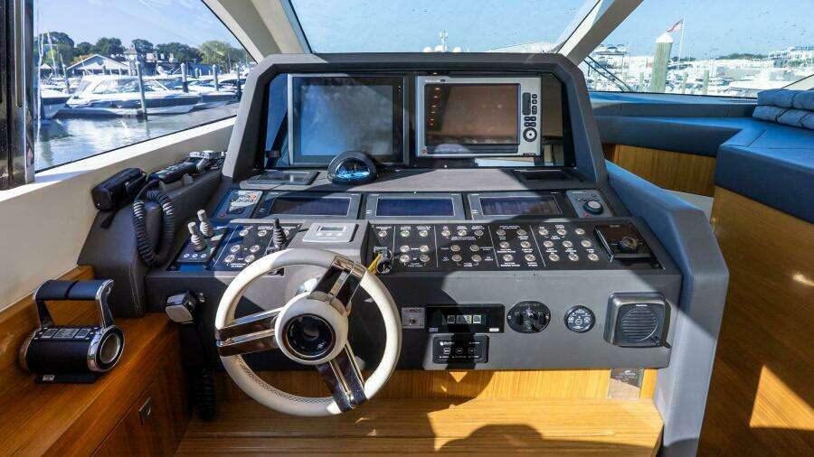Balliamo 55ft Uniesse Yacht For Sale