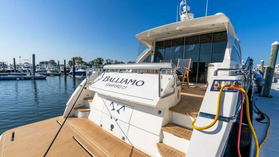 Balliamo 55ft Uniesse Yacht For Sale
