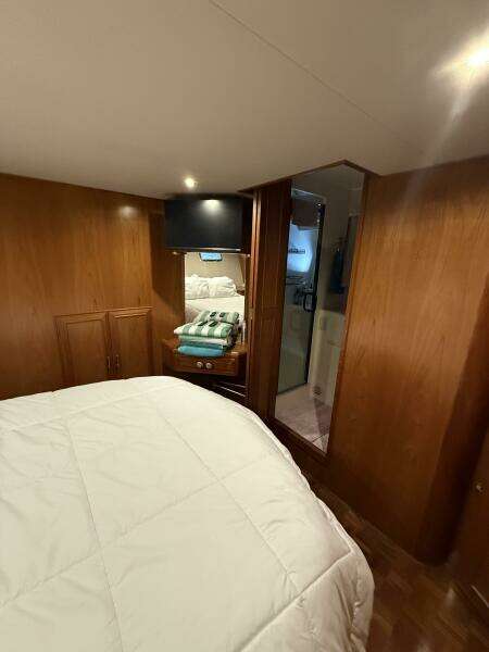 The Dude 48ft Ocean Alexander Yacht For Sale