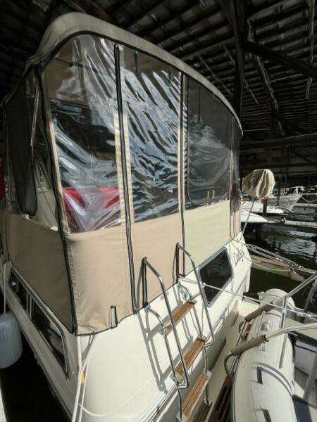 35ft Sea Ray Yacht For Sale