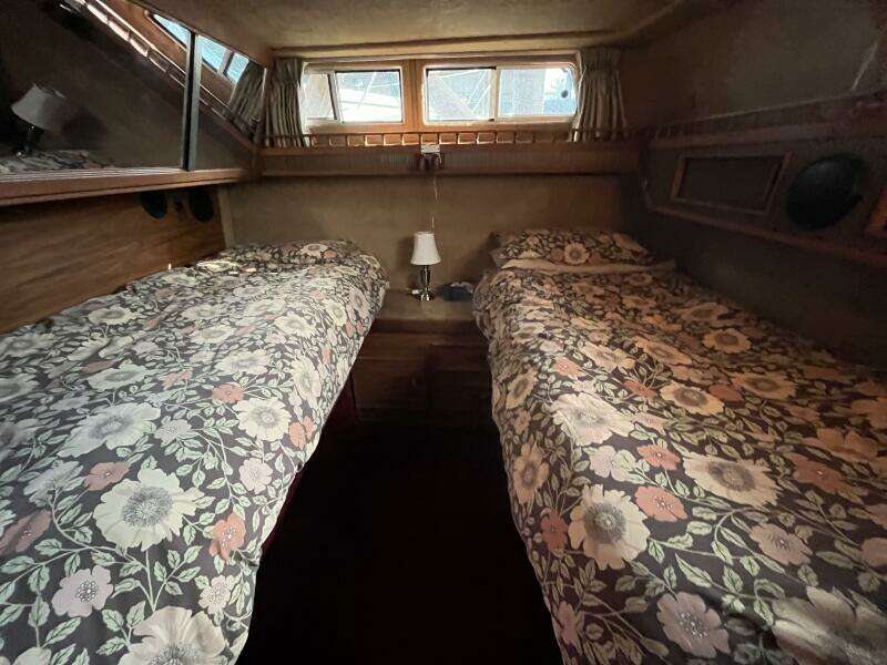 35ft Sea Ray Yacht For Sale
