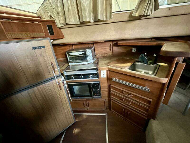 35ft Sea Ray Yacht For Sale