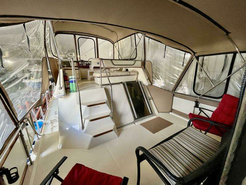 35ft Sea Ray Yacht For Sale