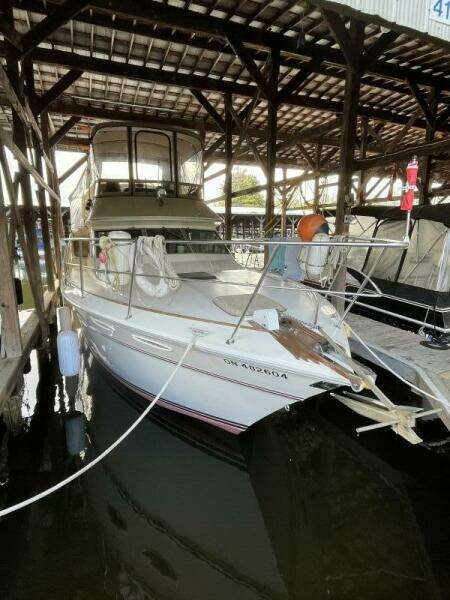 35ft Sea Ray Yacht For Sale