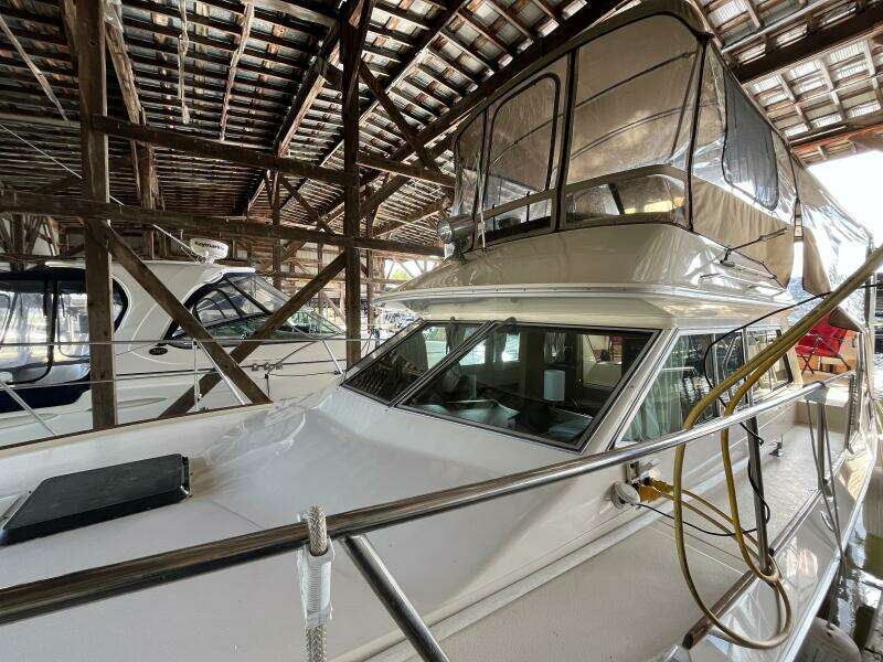 35ft Sea Ray Yacht For Sale