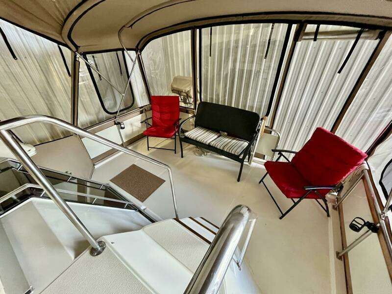 35ft Sea Ray Yacht For Sale