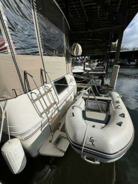 35ft Sea Ray Yacht For Sale