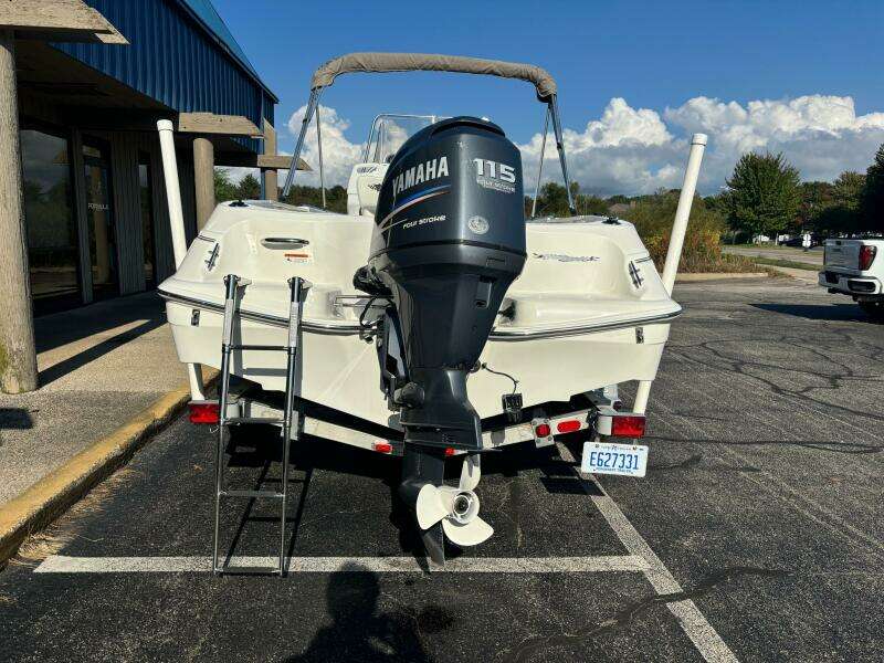 18ft Wellcraft Yacht For Sale