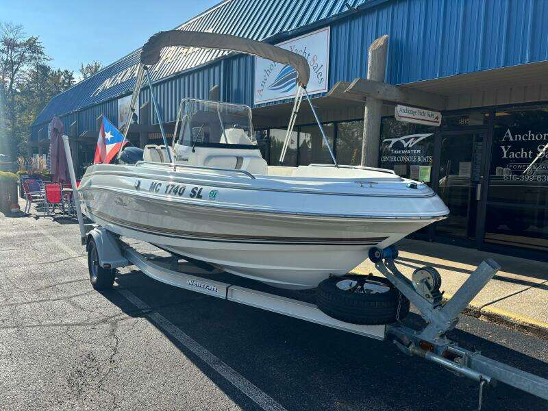 18ft Wellcraft Yacht For Sale