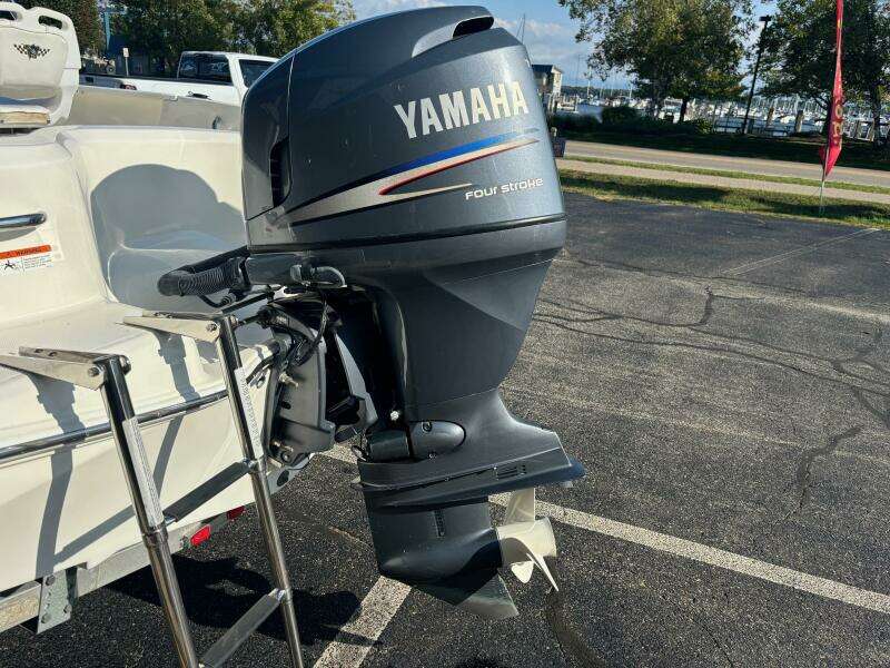 18ft Wellcraft Yacht For Sale