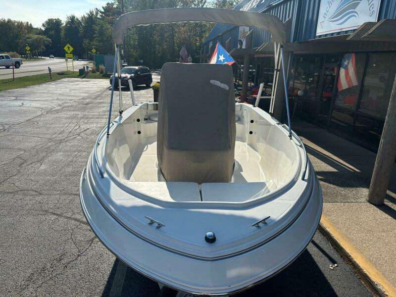 18ft Wellcraft Yacht For Sale