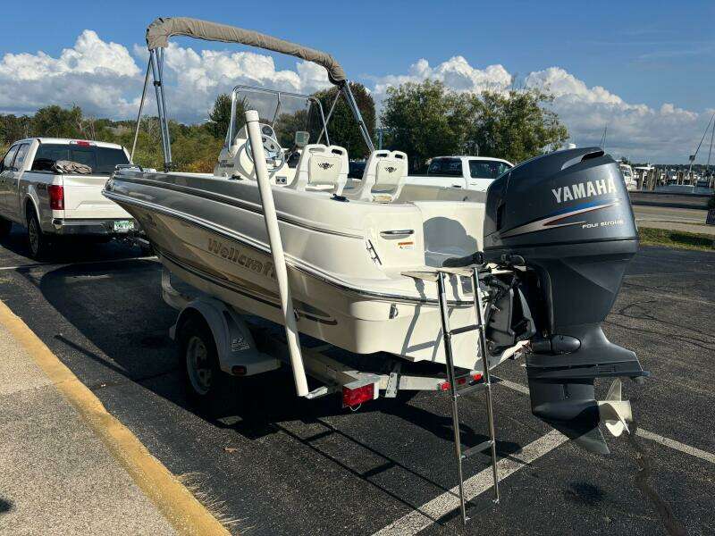 18ft Wellcraft Yacht For Sale