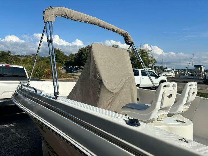 18ft Wellcraft Yacht For Sale