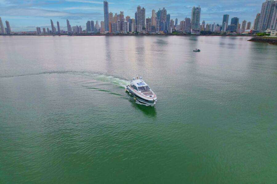 60ft Azimut Yacht For Sale