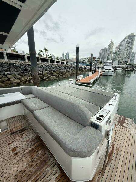 60ft Azimut Yacht For Sale
