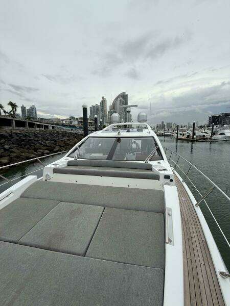 60ft Azimut Yacht For Sale