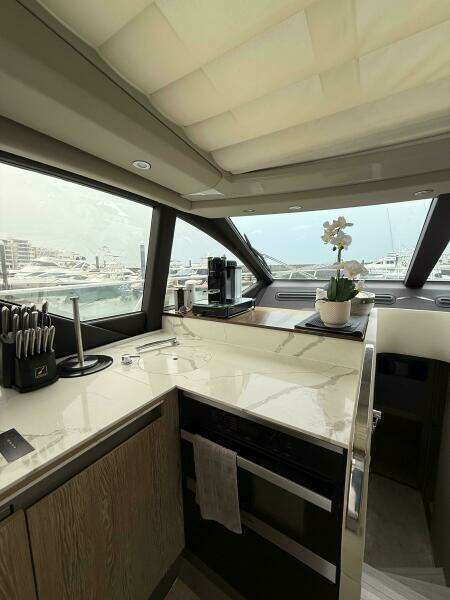 60ft Azimut Yacht For Sale