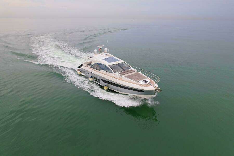 60ft Azimut Yacht For Sale