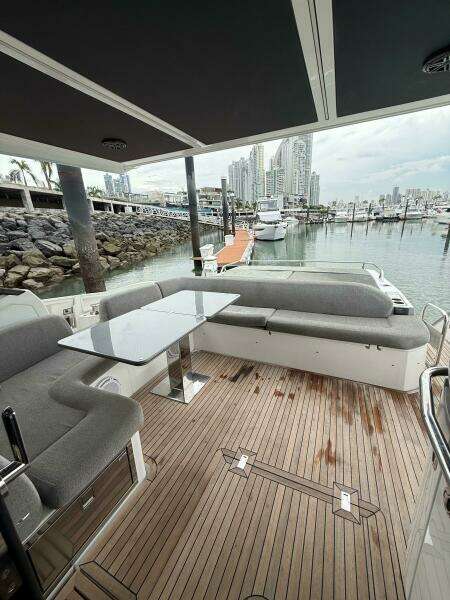 60ft Azimut Yacht For Sale