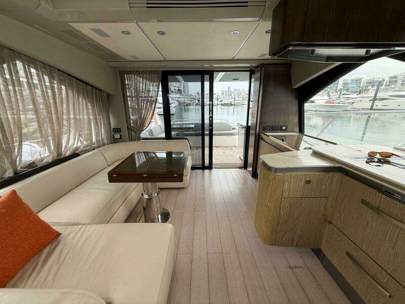 60ft Azimut Yacht For Sale