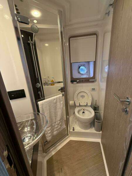 60ft Azimut Yacht For Sale