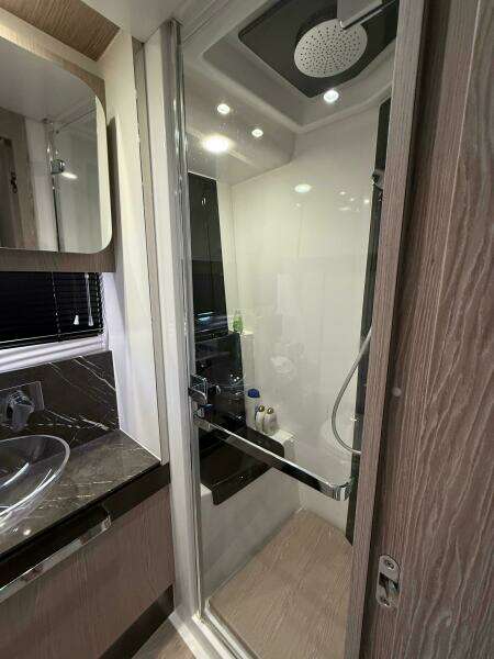 60ft Azimut Yacht For Sale