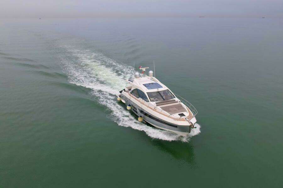 60ft Azimut Yacht For Sale