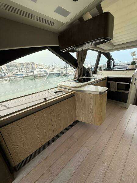 60ft Azimut Yacht For Sale