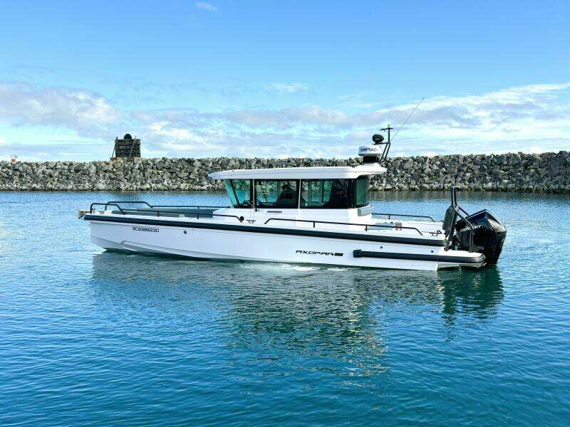 28ft Axopar Yacht For Sale