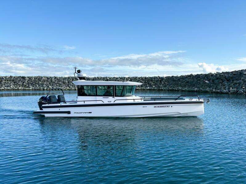 28ft Axopar Yacht For Sale