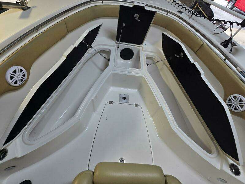 30ft Robalo Yacht For Sale