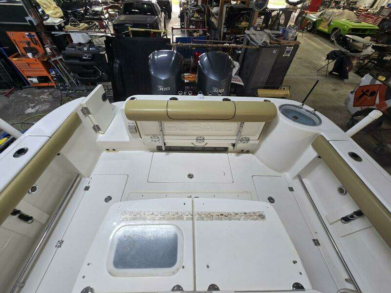 30ft Robalo Yacht For Sale