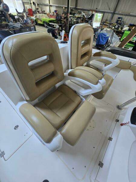 30ft Robalo Yacht For Sale