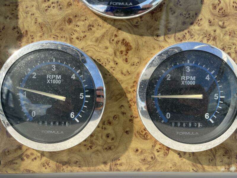 31ft Formula Yacht For Sale