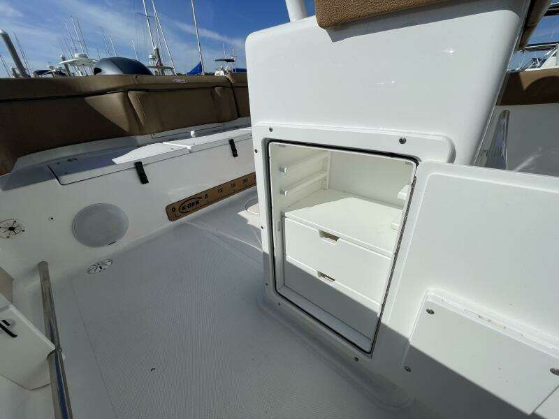 22ft Sea Hunt Yacht For Sale