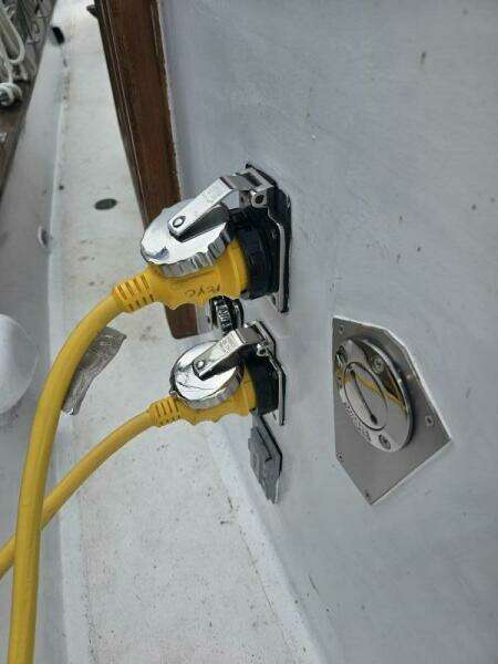 34ft Marine Trader Yacht For Sale