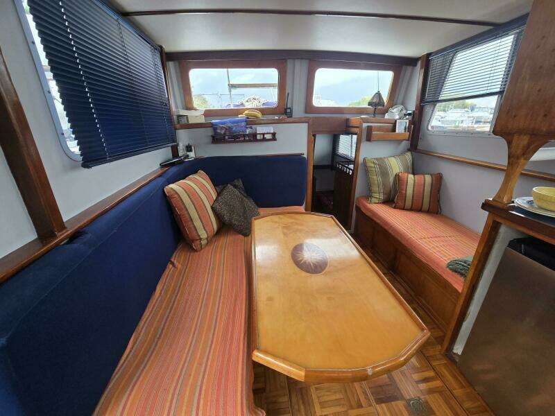 34ft Marine Trader Yacht For Sale