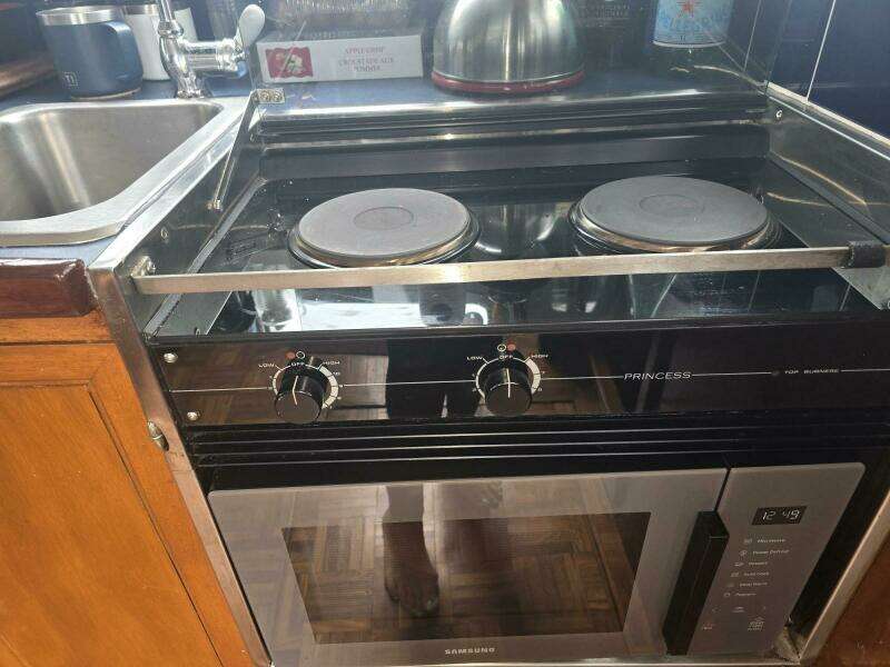 34ft Marine Trader Yacht For Sale