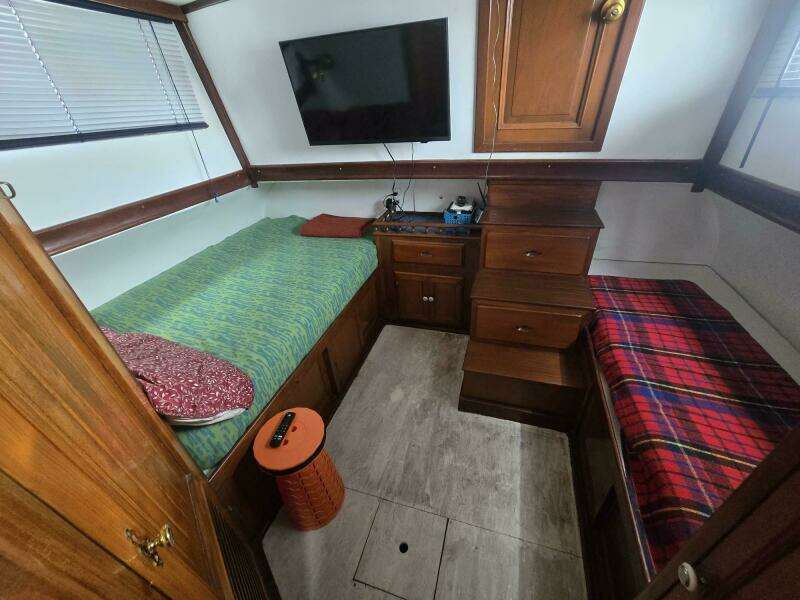34ft Marine Trader Yacht For Sale