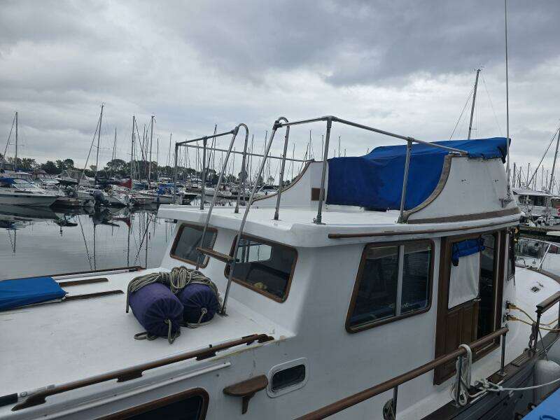 34ft Marine Trader Yacht For Sale