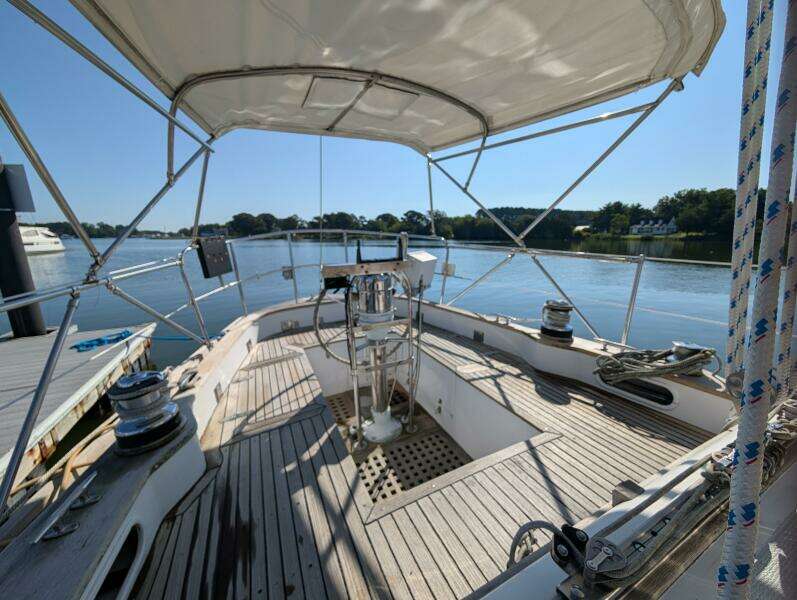 Outrageous 43ft Mason Yacht For Sale